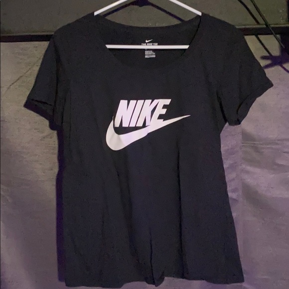 Nike tee shirt